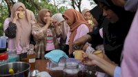 Rangkul Perempuan di Gowa, Srikandi Ganjar Sulsel Ciptakan Peluang Usaha dengan Kombucha