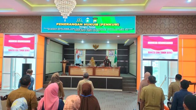 Penerangan hukum pemberantasan mafia pupuk oleh Kejari Parepare. (Foto: Ist)

