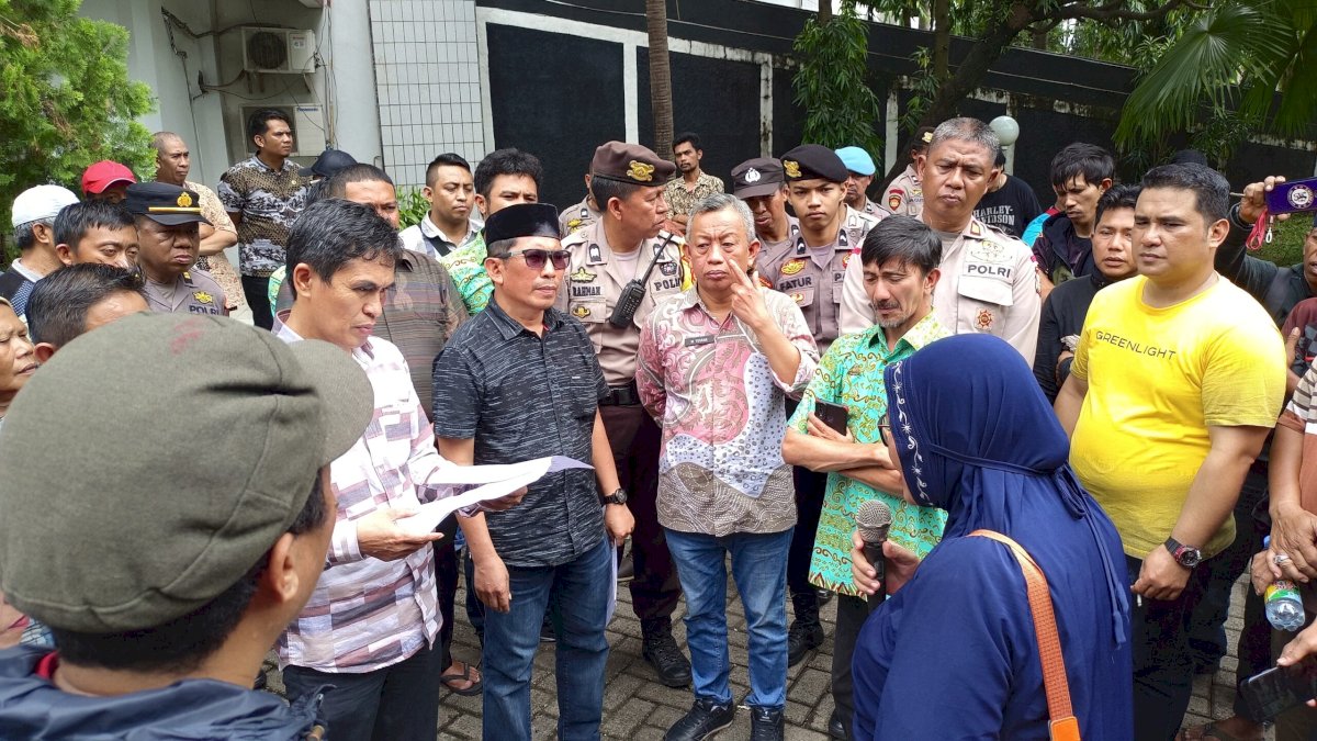Hamzah Hamid dan Muchlis Misbah Temui PKL Pantai Losari, Ini Tuntutannya