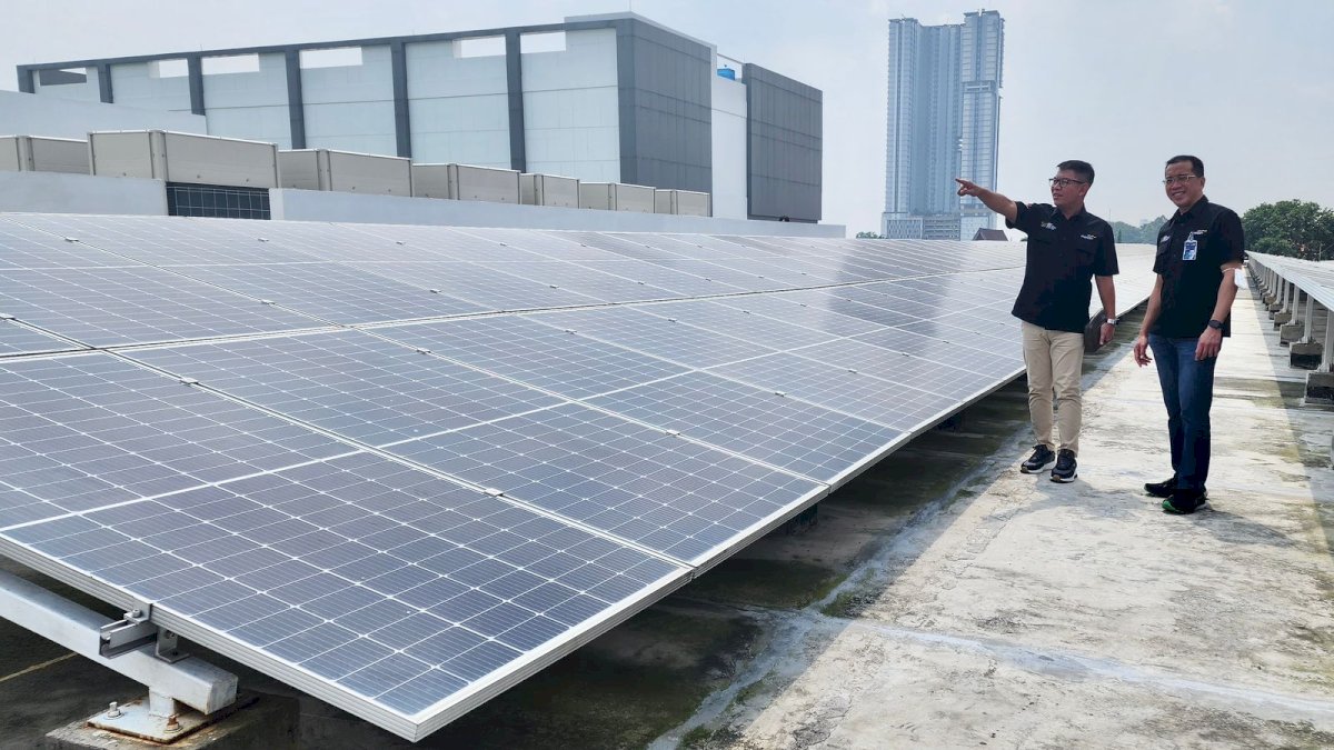 Dorong Implementasi Bisnis Berbasis ESG, Bank Mandiri Pasang 556 Unit Panel Surya