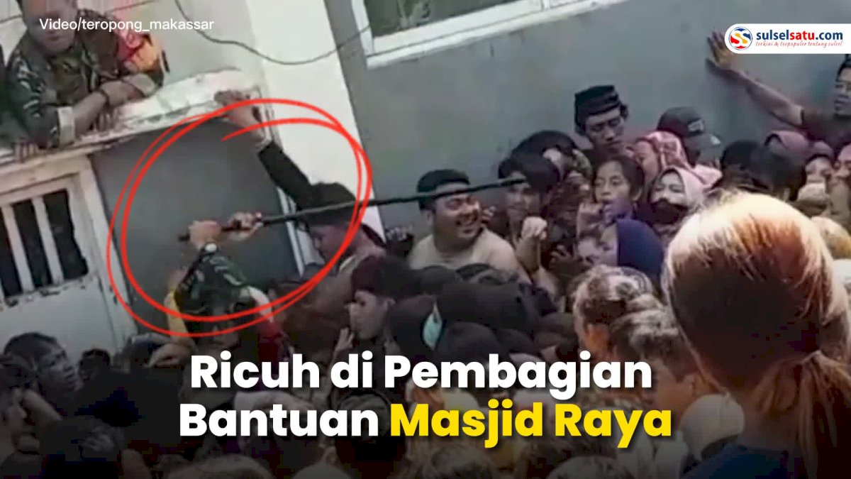 VIDEO: Ricuh di Pembagian Bantuan Masjid Raya, Oknum Petugas Terlibat Tindakan Kekerasan