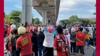 VIDEO: Konvoi Pesta Juara PSM Makassar Disambut Ribuan Suporter