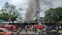 Kebakaran Hebat Terjadi di Maros, Damkar Makassar dan Pangkep Dikerahkan Bantu Pemadaman