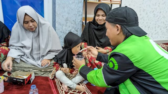 Mitra driver Gojek buka puasa bersama anak di panti asuhan (dokumen: istimewa)