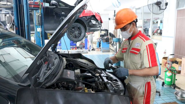 Servis berkala di Kalla Toyota selalu terjamin. Foto: Istimewa.