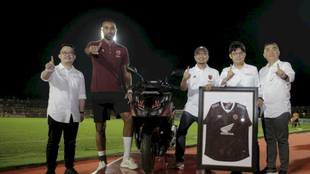 Astra motor luncurkan livery PSM Makassar juara dan beri hadiah 18 unit motor atas kemenangannya di Liga 1 (dokumen: istimewa)