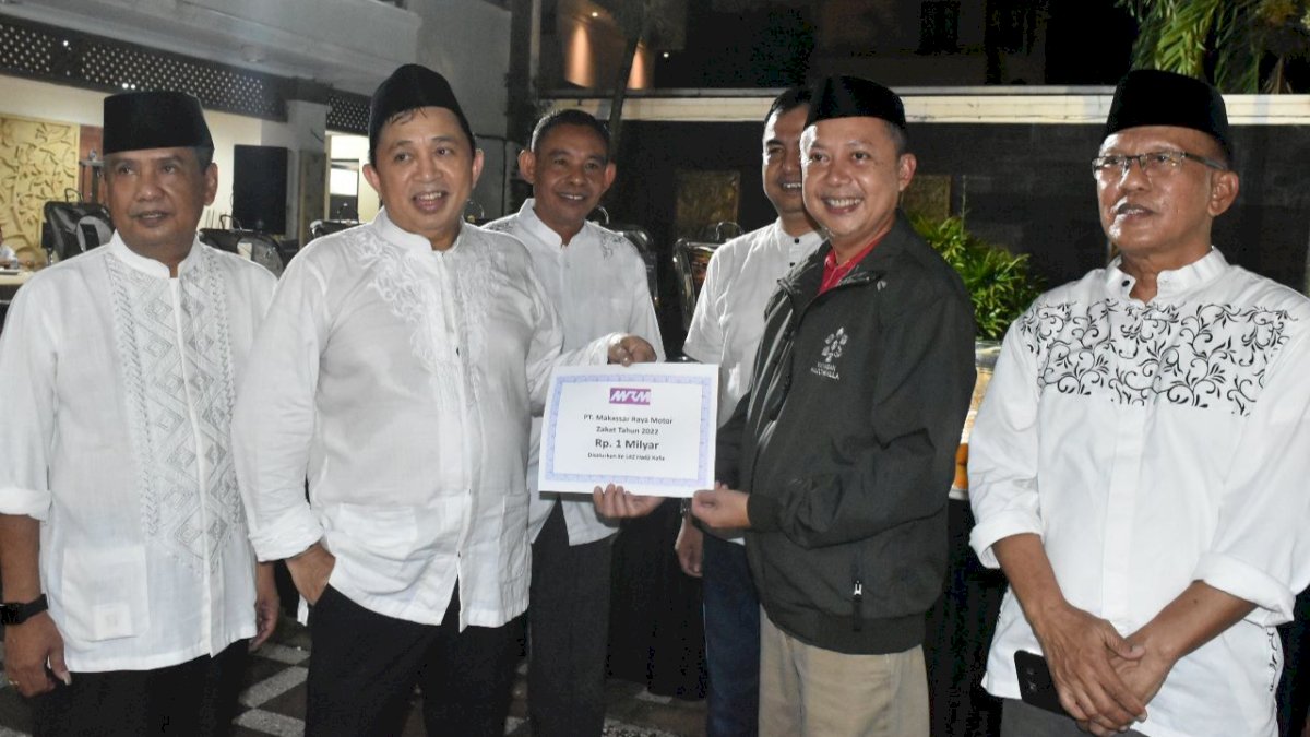 Terima Zakat PT Makassar Raya Motor, Yayasan Hadji Kalla Siap Menyalurkan