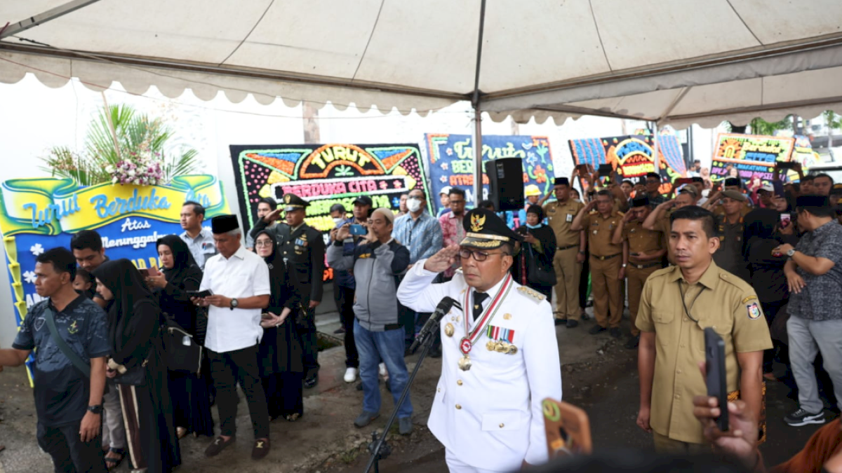 Danny Pomanto Pimpin Pelepasan dan Persemayaman Almarhum Rapsel Ali Secara Militer