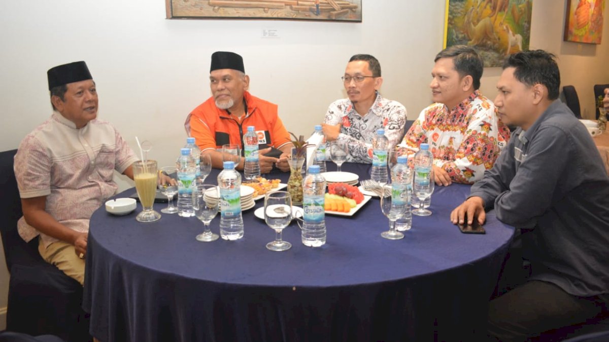 Kaswadi Razak Undang Khusus Ketua PKS Sulsel Bertemu di Makassar