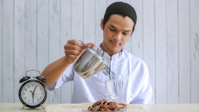 Tips diet selama puasa Ramadan agar tetap bertenaga setiap harinya (dokumen: Alodokter)