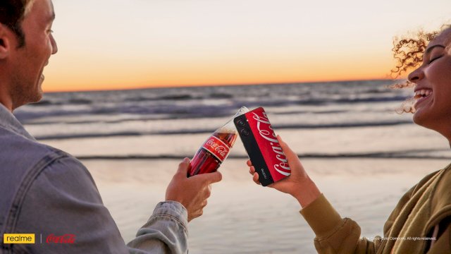 realmi 10 Pro 5G Coca-Cola Edition yang bakal hadir di Indonesia (dokumen: istimewa)