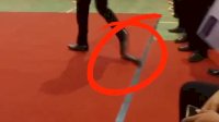 VIDEO: Viral, Momen saat Telapak Sepatu Siswa Ini Lepas Saat Acara Wisuda