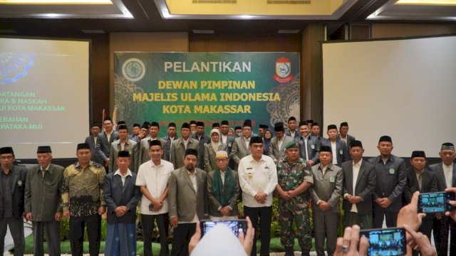 Pelantikan pengurus MUI Kota Makassar di Novotel Makassar (dokumen: istimewa)