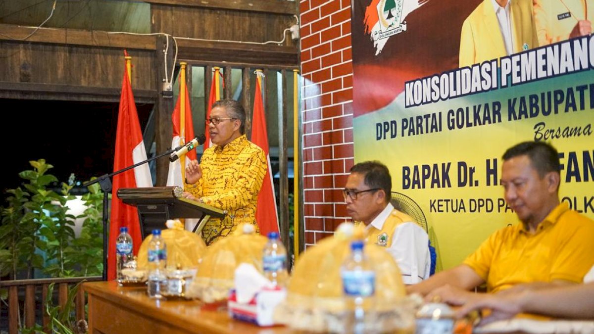 Taufan Pawe Pimpin Konsolidasi Pemenangan Pemilu di Selayar
