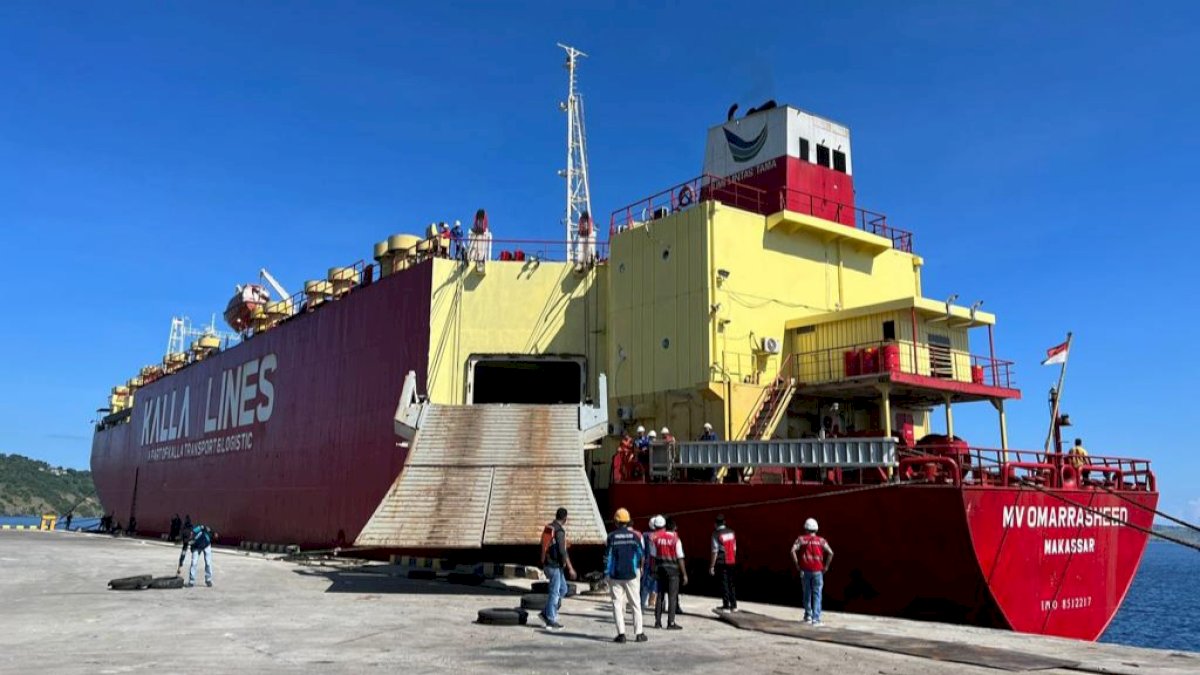 Kalla Transport &amp; Logistics Layani Distribusi Kendaraan Listrik ke Labuan Bajo Dukung Sukseskan KTT ASEAN 2023