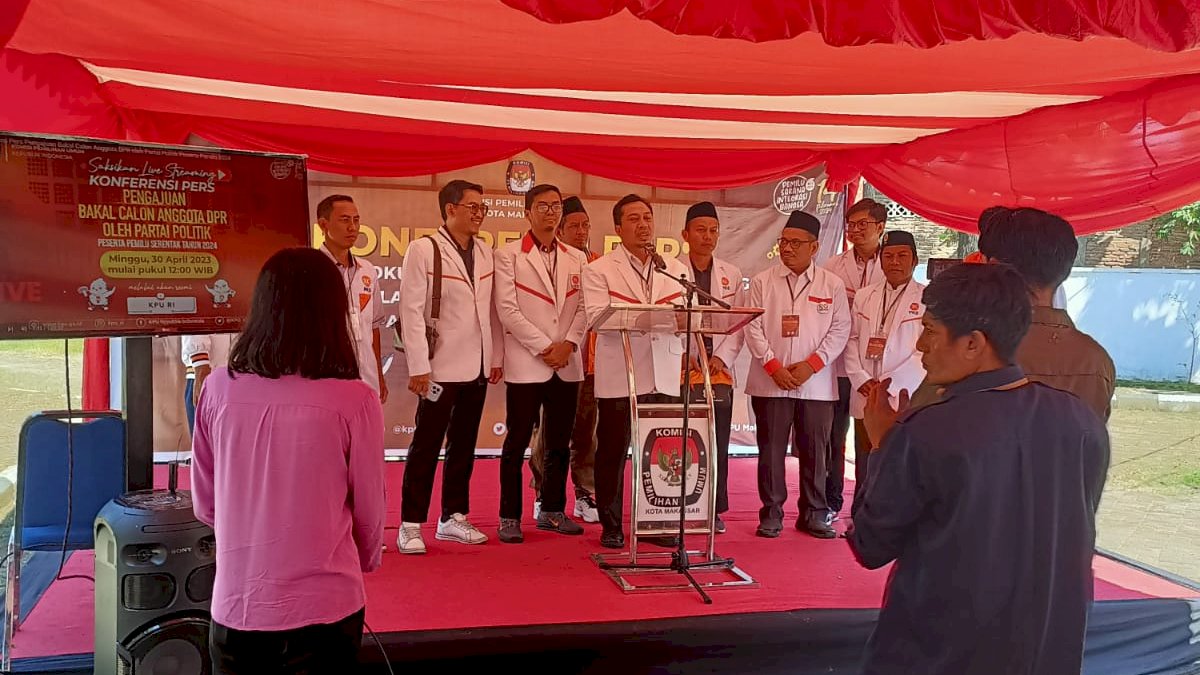 Parpol Ramai-ramai Setor Bacaleg ke KPU Makassar Jelang Pendaftaran Berakhir