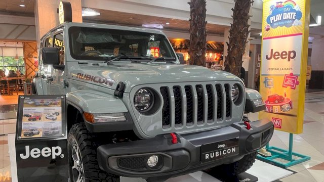 JL Rubicon Dual Top 4 Door pameran di Mall Ratu Indah (dokumen: istimewa)