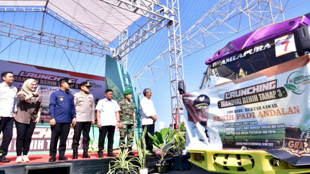 70 Truk Dilepas Gubernur Sulsel Salurkan Program Mandiri Benih Tahap 3