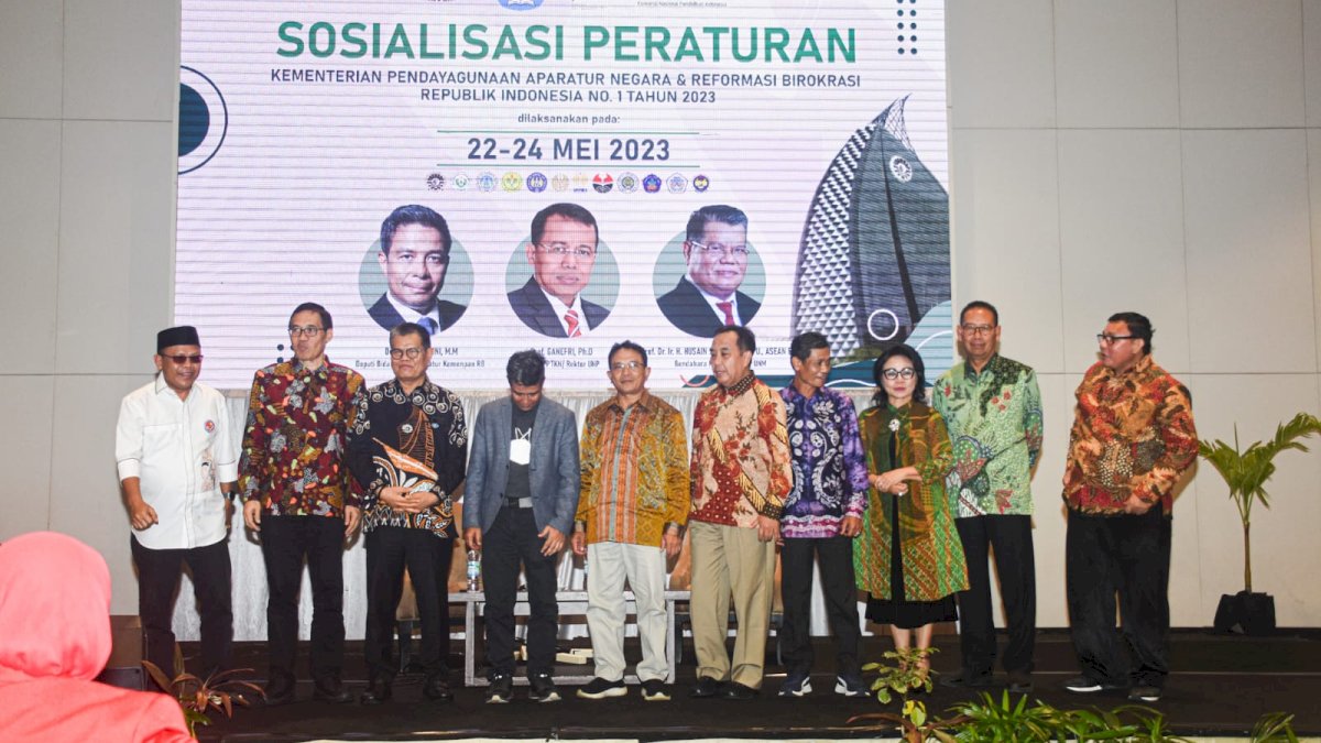 Rektor UNM Sambut Positif Sosialisasi PermenPAN RB No.1 Tahun 2023