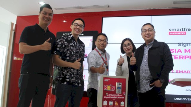 Smartfren dan KoinWorks tandatangani nota kesepahaman untuk pemberian pembiayaan ke UMKM (Foto: Istimewa)