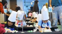 ASTON Makassar Bersama Little Chef Asik Menghias Kue Hias dalam Rangka Perayaan HUT ke-11