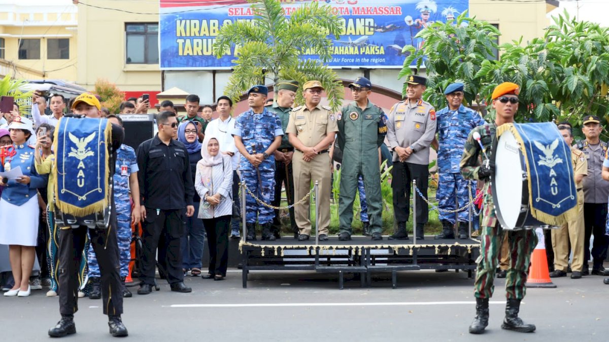 Danny Pomanto Sambut Hangat Taruna AAU, Pamerkan Event F8 Hingga Branding Makassar Kota Makan Enak