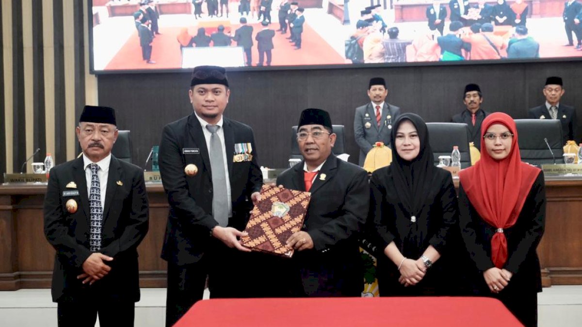 Sampaikan Rekomendasi Pansus, DPRD Apresiasi LKPj Bupati Gowa Tahun 2022