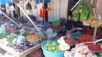 Harga Bahan Pokok di Pasar Tradisional Turatea Karisa Jeneponto Masih Stabil