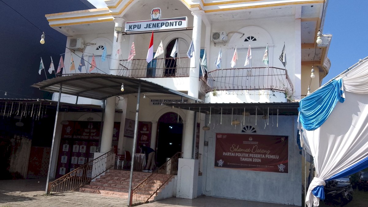 Hari Ini Terakhir Pendaftaran Bacaleg di KPU Jeneponto, Rahmat : Kalau Terlambat  Diskualifikasi