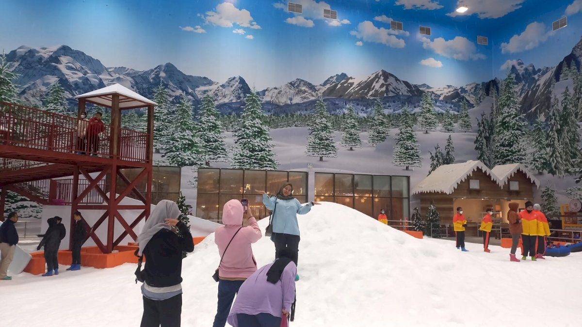 Snowpark Trans Snow World Makasar Pertama di Indonesia Timur Buka Kembali 26 Mei 2023