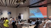 Dosen FEB-UNHAS Jadi Presenter dalam Seminar Internasional di Dubai