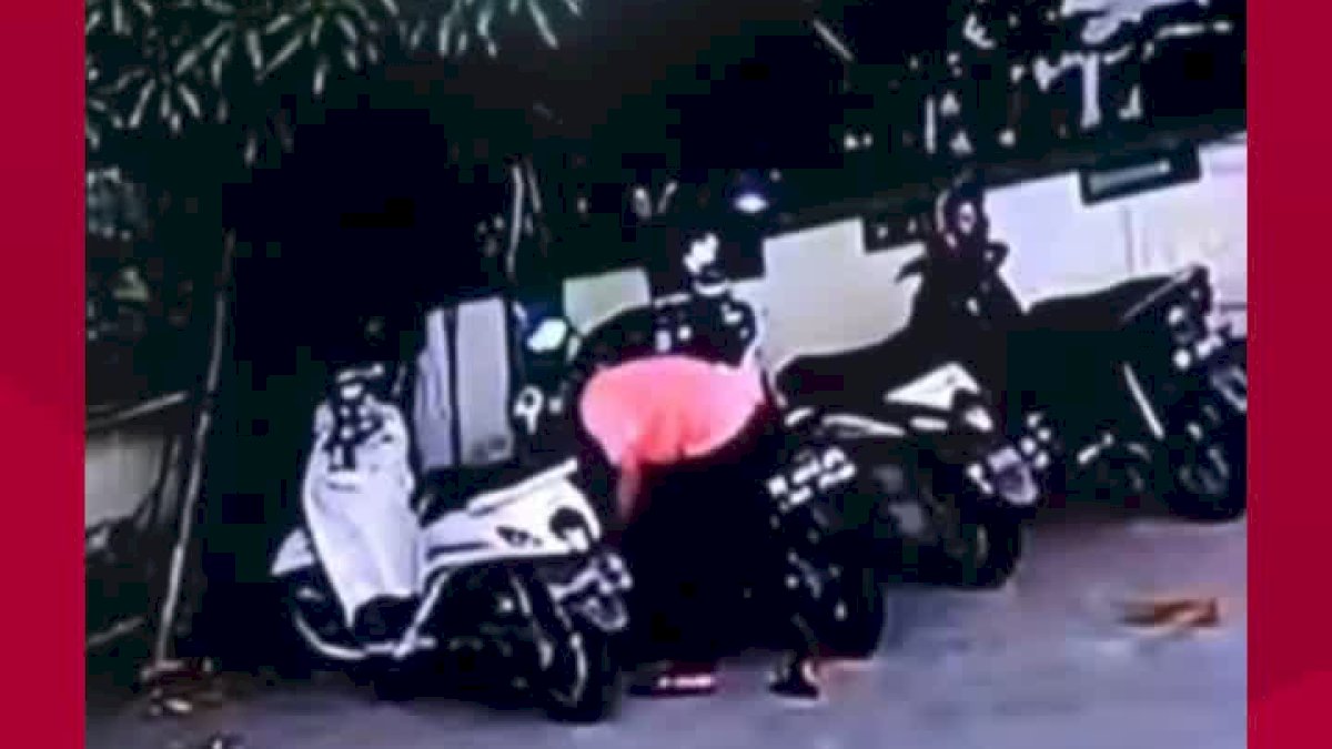 VIDEO: Aksi Pencurian Knalpot Motor Mahasiswa UMI Makassar Terekam CCTV