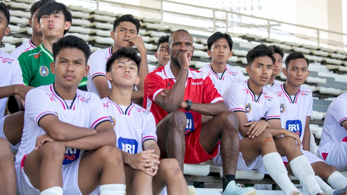 BRImo Future Garuda: Ini Potret Anak Muda Indonesia Latihan Bola Bersama Roberto Carlos, Materazzi, Abidal dan Veron