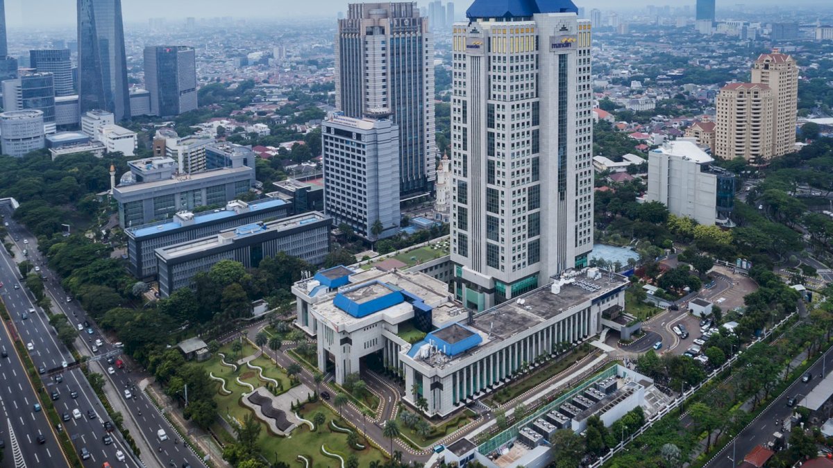 Membanggakan! Bank Mandiri Sabet Gelar Bank BUMN Nomor 1 Versi Forbes