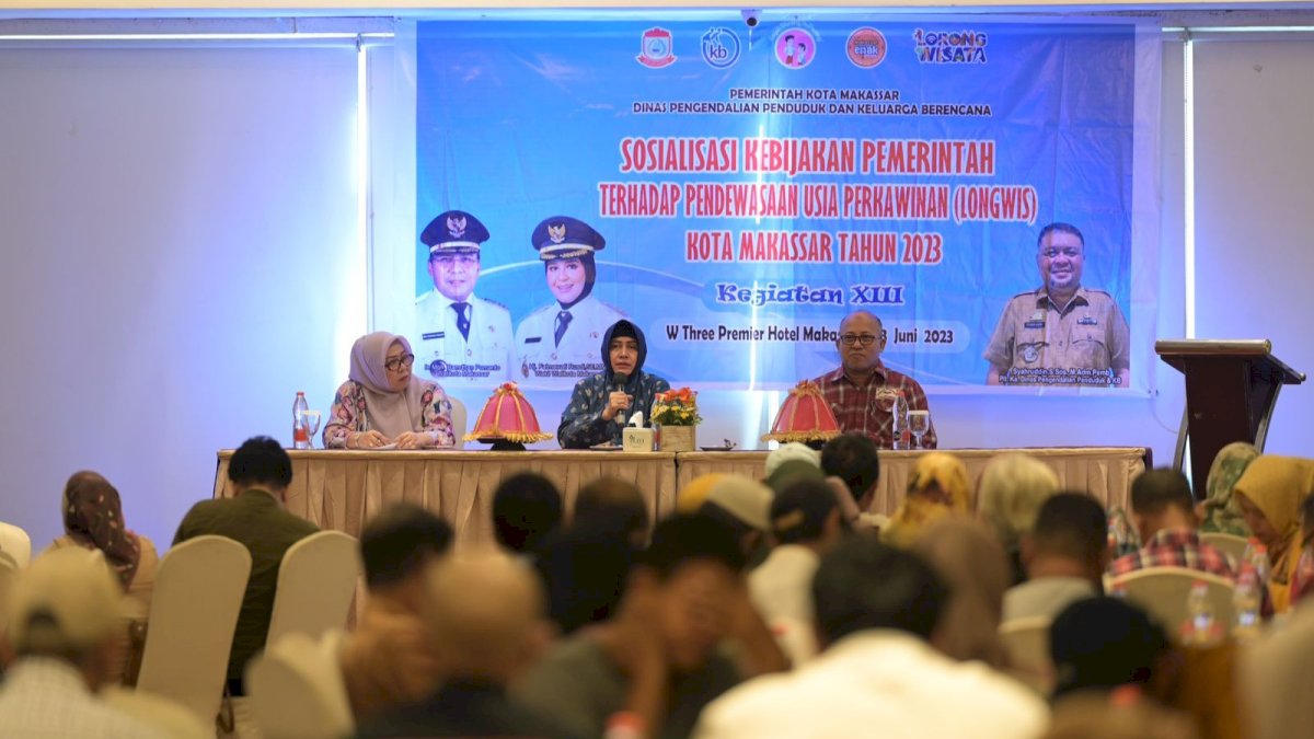 Ketua TP PKK Makassar Bersama Dinas PKKB Sosialisasi Cegah Penikahan Usia Dini
