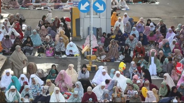 Salat Idul Adha di Pelabuhan Makassar (Foto: Istimewa)