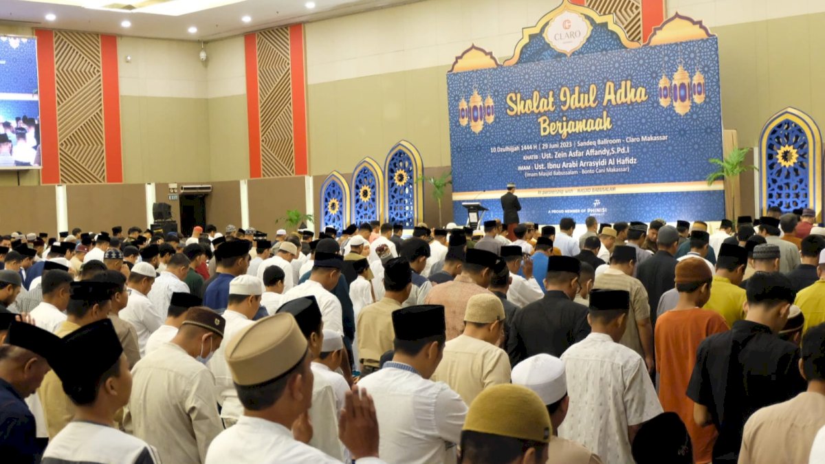 PHI Bersama APT Sembelih 15 Sapi Kurban di Makassar