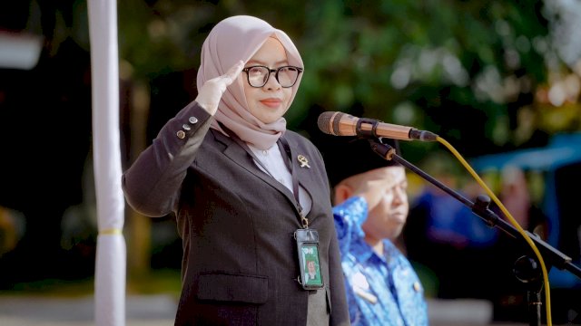 Ketua Pengadilan Agama Maryam Fadhilah Hamdan sebagai inspektur upacara hari Peringatakan Kebangkitan Nasional (Foto: Istimewa).