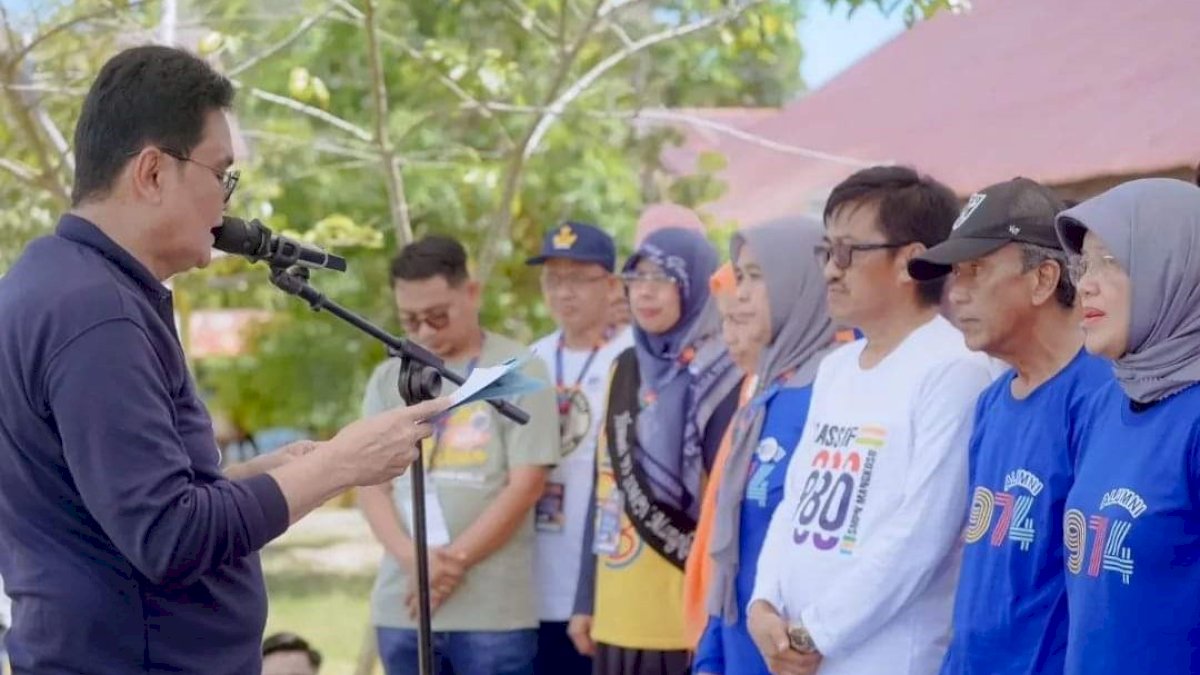 Lantik IKA Alumni SMP Mangkoso, Suardi Saleh Titip Pesan Agar Harus Peka Pendidikan