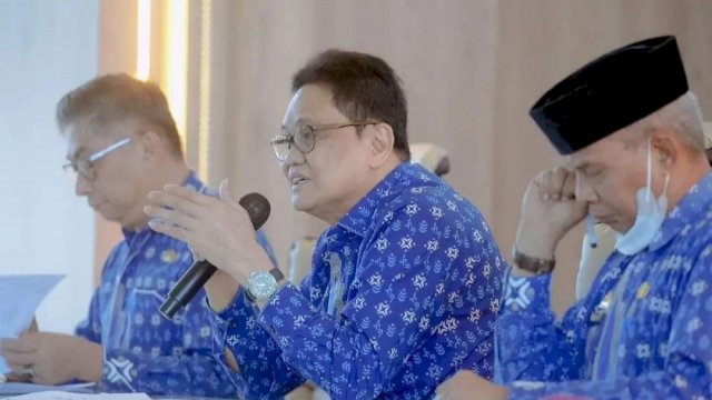 Bupati Barru Suardi Saleh saat mengikuti monev dan pelaporan anggaran tahun 2023 (Foto: Istimewa). 