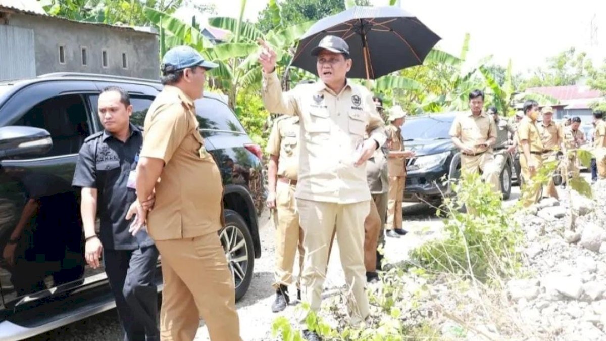 Pantau Lokasi Banjir di Bojo Baru, Suardi Saleh Identifikasi Penyebab Banjir