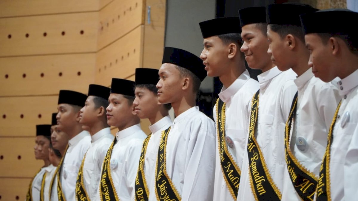 Wisuda Akbar Pondok Pesantren Tahfizhul Quran Imam Asy-Syathiby Wahdah Islamiyah Gowa