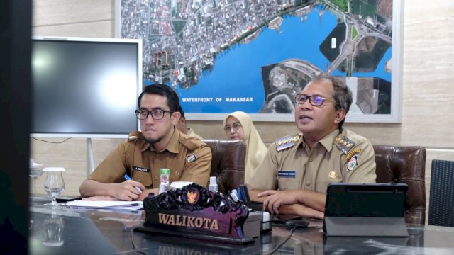 Wali Kota Makassar Danny Pomanto ikur rapat koordinasi persiapan Apeksi XVI (Foto: Istimewa).