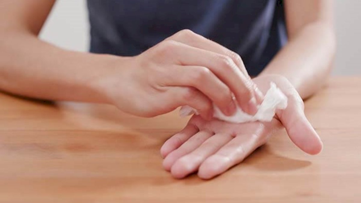Tidak Selalu Berkaitan dengan Jantung, Ini Fakta Tentang Tangan yang Sering Berkeringat