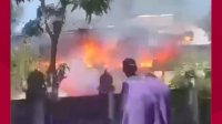 VIDEO: Satu Rumah Panggung di Pinrang Ludes Terbakar
