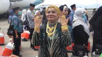 Diperiksa Bea Cukai, Aksi Pamer Emas Jemaah Haji Asal Makassar Ternyata Palsu