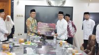 Danny Pomanto Beri Bonus Rp145 Juta kepada Kafilah Makassar Pemenang Kompetisi Tilawatil Qur’an dan Hadis