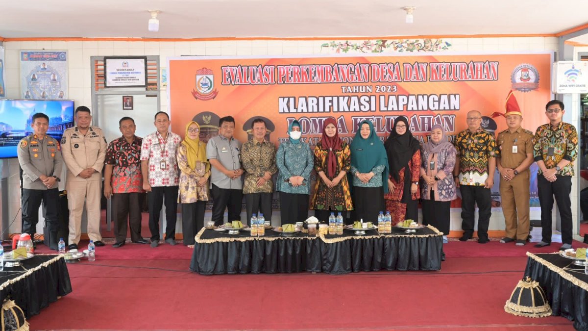 Sekda dan Ketua TP PKK Makassar Terima Kunjungan Tim Penilai Lomba Kelurahan Kemendagri di Maccini Sombala