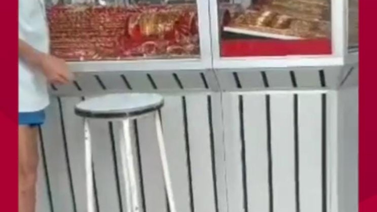 VIDEO: Toko Perhiasan Emas di Parepare Dirampok Pada Selasa Pagi