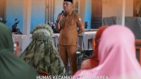 Camat Tamalanrea Serahkan Bantuan Beras di Lorong Wisata Fribourg Paraikatte